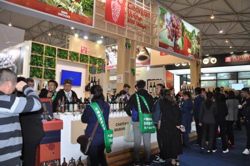 中酒展正在成為酒業巨頭逐鹿的新戰場：茅五洋瀘汾、富邑、長城共同的選擇